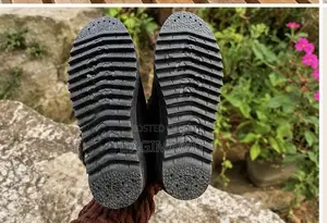 New Winter Boots – Size 38