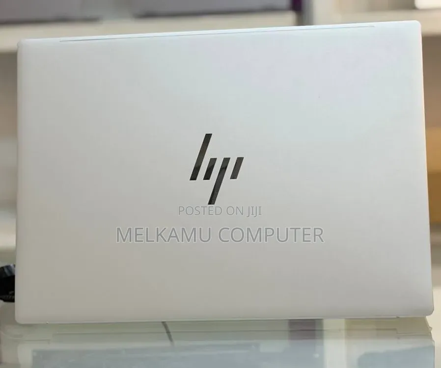 New Laptop HP Pavilion 17 32GB Intel Core Ultra 7 SSD 1T