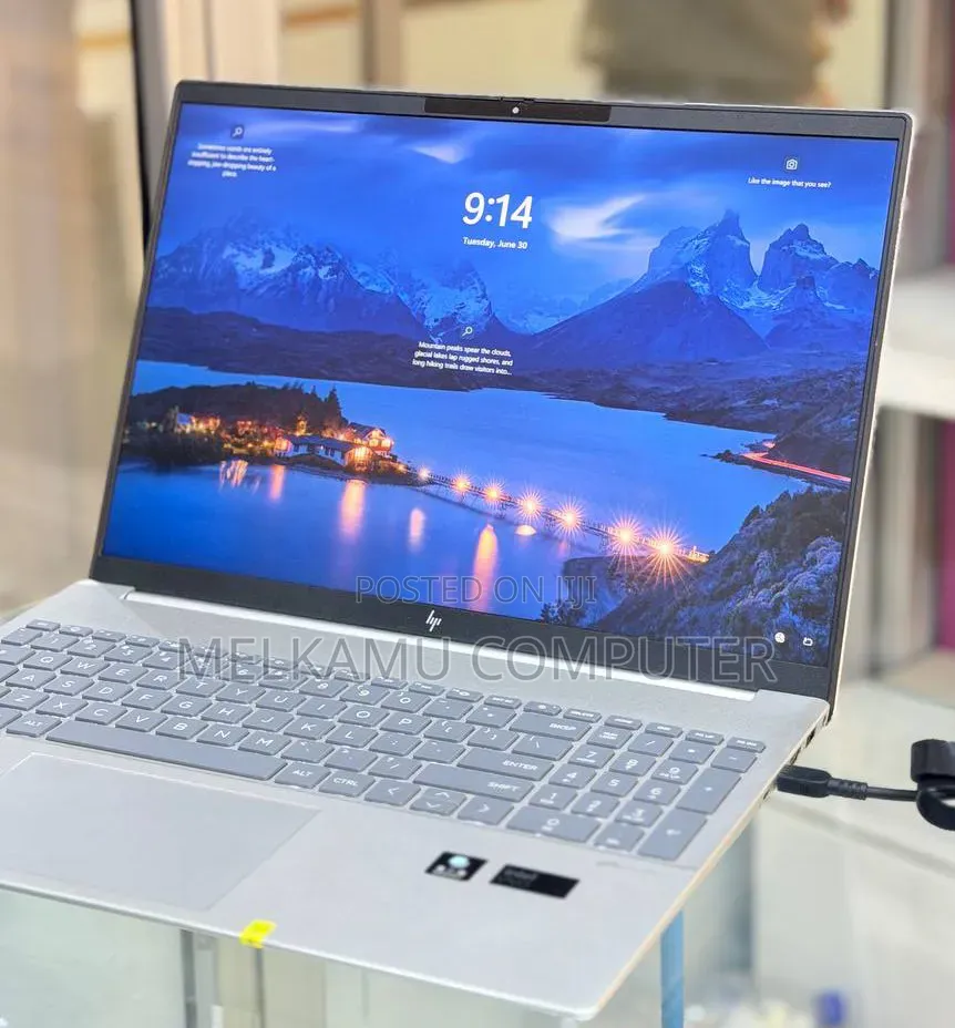 New Laptop HP Pavilion 17 32GB Intel Core Ultra 7 SSD 1T