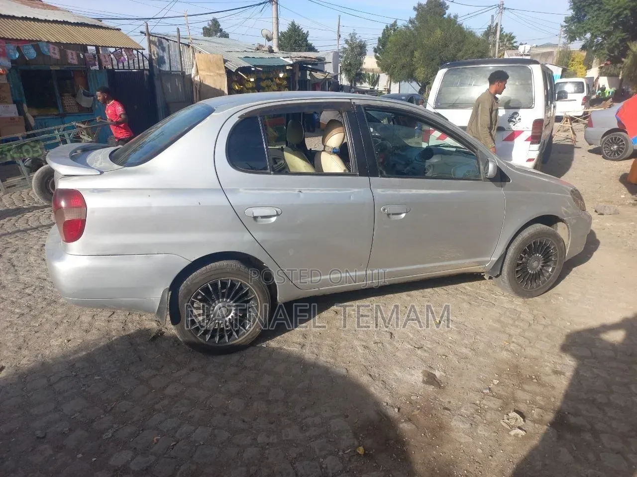 Toyota Platz 2001 Silver
