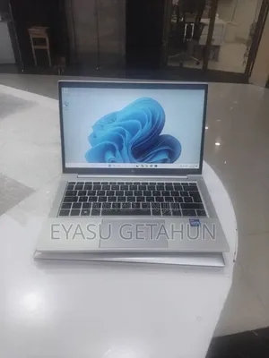 New Laptop HP EliteBook 830 G8 16GB Intel Core i5 SSD 512GB