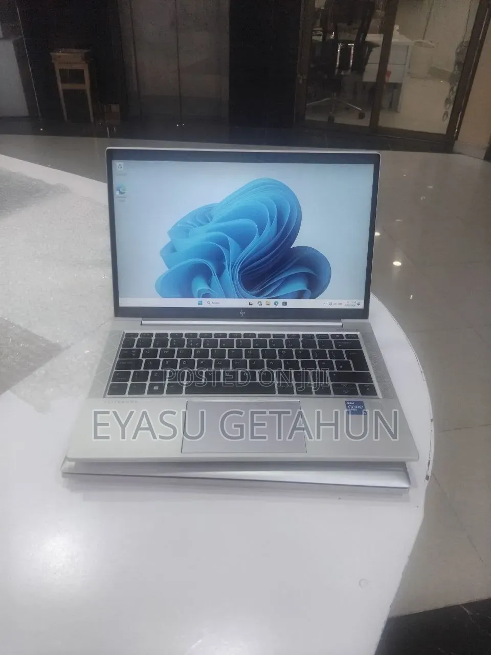 New Laptop HP EliteBook 830 G8 16GB Intel Core i5 SSD 512GB