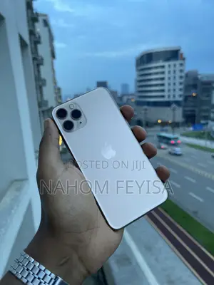 Apple iPhone 11 Pro 64 GB Gold