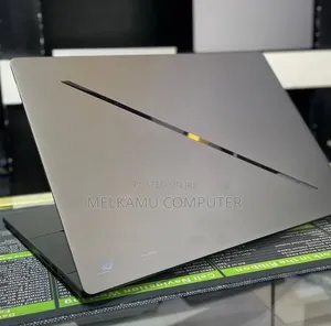 New Laptop Asus ROG Zephyrus M16 32GB Intel Core Ultra 9 SSD 1T