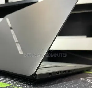 New Laptop Asus ROG Zephyrus M16 32GB Intel Core Ultra 9 SSD 1T