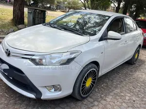 Toyota Yaris 2013
