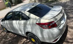Toyota Yaris 2013