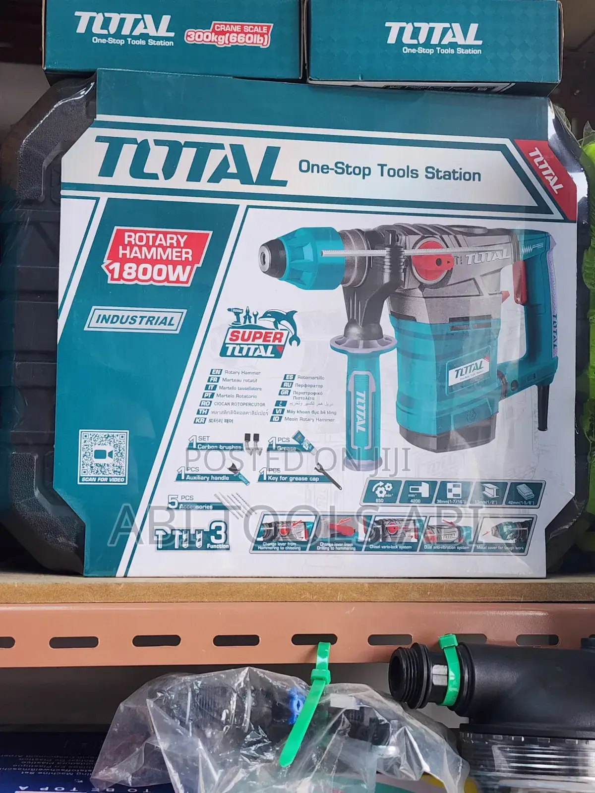 Total 1800w Rotary Hammer