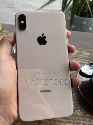 Apple iPhone XS Max 64 GB Gold