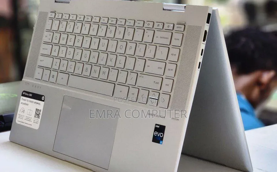 New Laptop HP 16GB Intel Core i5 SSD 512GB