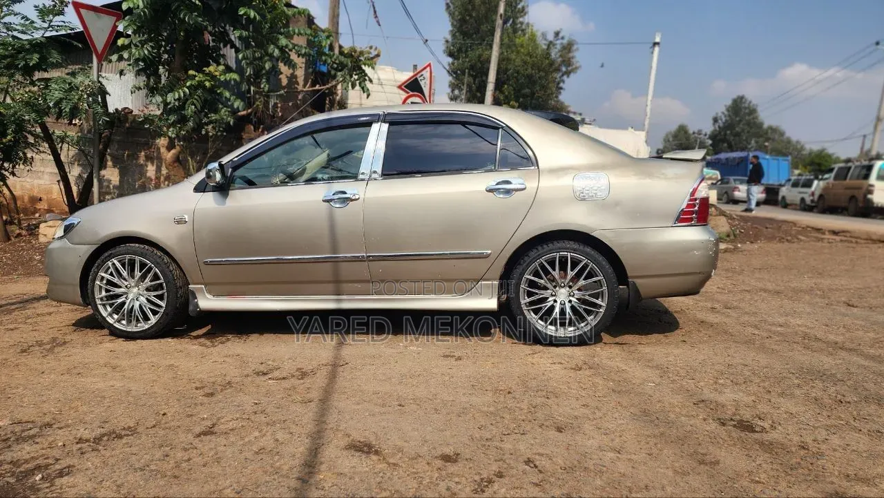 Toyota Corolla 2005 Gold