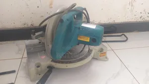 Makita Miter Saw መቁረጫ ማሽን