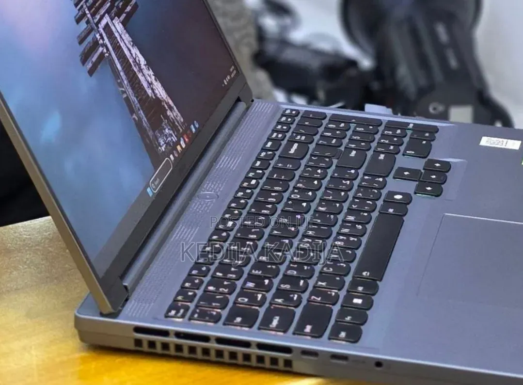 New Laptop Lenovo Legion 5 16GB AMD Ryzen 7 SSD 1T