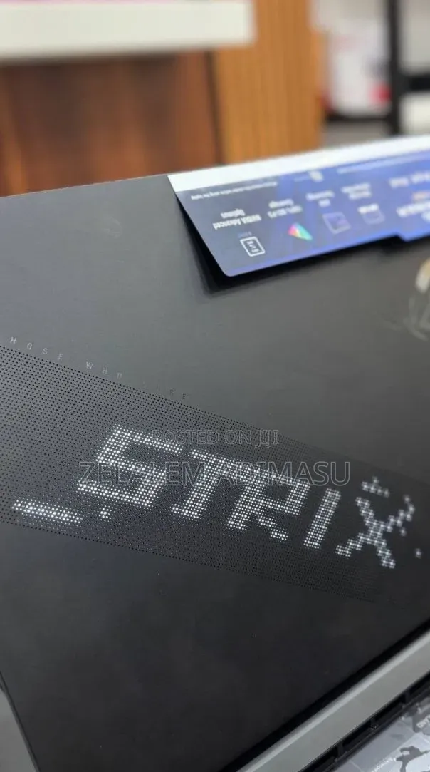 New Laptop Asus ROG Strix G18 32GB Intel Core Ultra 9 SSD 2T