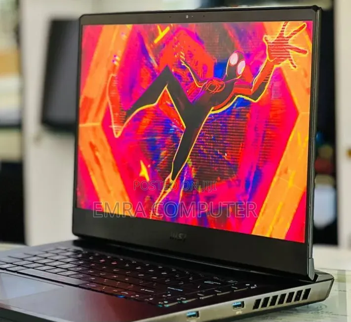 New Laptop MSI 16GB Intel Core i7 SSD 512GB