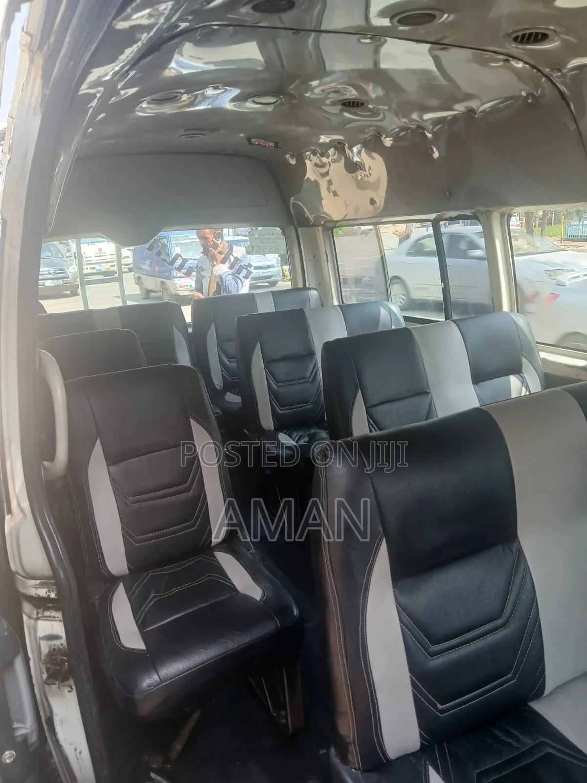 Toyota HiAce 2014 White