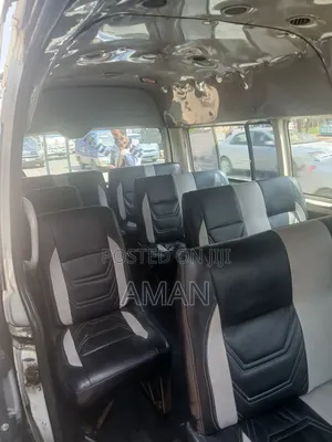Toyota HiAce 2014 White