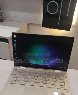 New Laptop HP Envy x360 8GB Intel Core i7 SSD 512GB