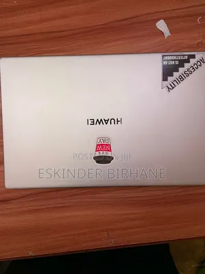 New Laptop Huawei Matebook D 15 8GB Intel Core i5 SSD 512GB