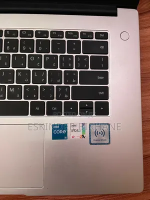 New Laptop Huawei Matebook D 15 8GB Intel Core i5 SSD 512GB