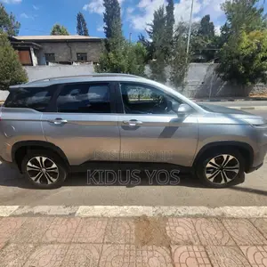 Chevrolet Captiva 2022 Silver