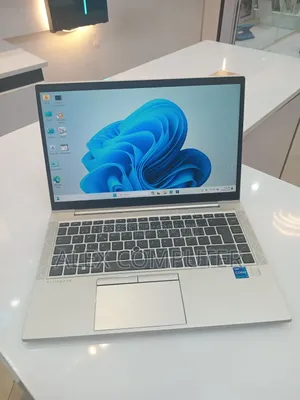 New Laptop HP EliteBook 840 G8 16GB Intel Core i7 SSD 512GB