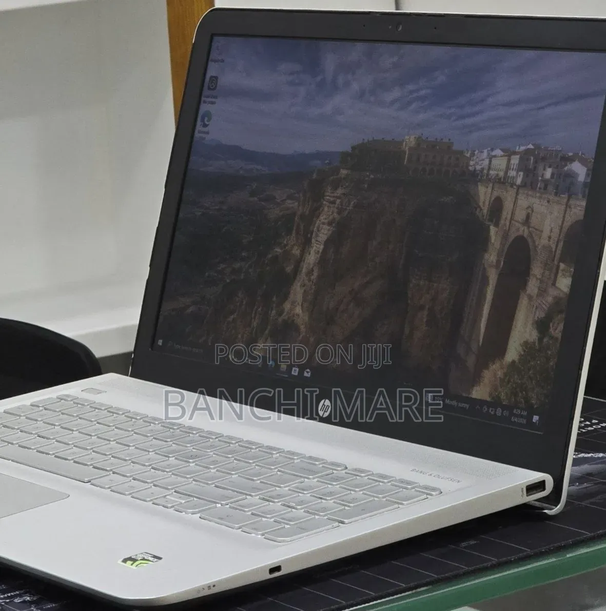 New Laptop HP Envy M6 12GB Intel Core i5 SSD 128GB