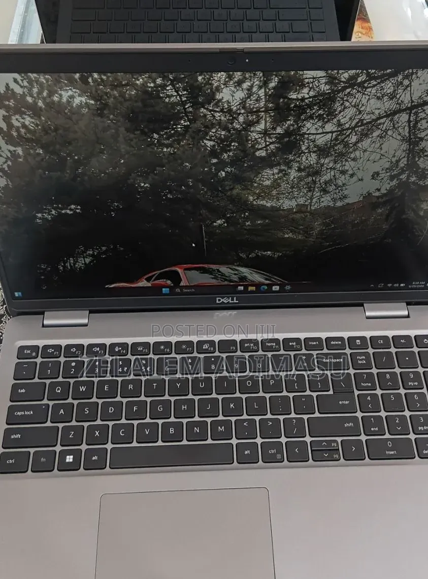 New Laptop Dell Latitude 5540 16GB Intel Core i7 SSD 512GB