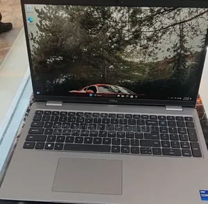 New Laptop Dell Latitude 5540 16GB Intel Core i7 SSD 512GB