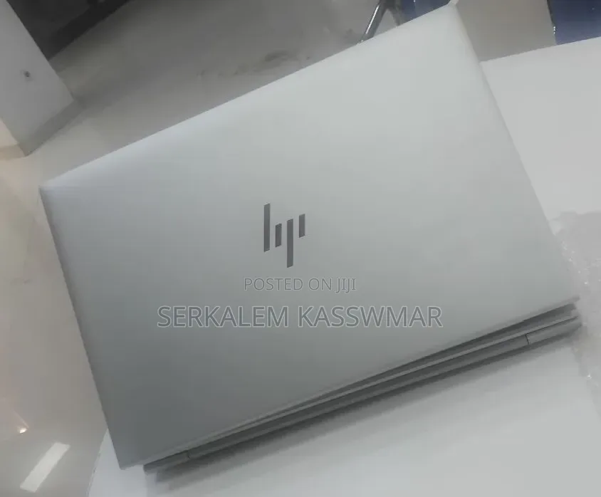 New Laptop HP EliteBook 830 G8 16GB Intel Core i5 SSD 512GB
