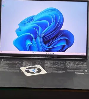 New Lenovo Legion Y7000P IRX9 Gaming Laptop 32GB Intel Core Ultra 9 1T