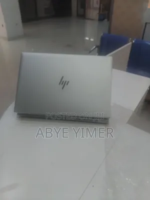 New Laptop HP EliteBook 830 G8 16GB Intel Core i5 SSD 512GB