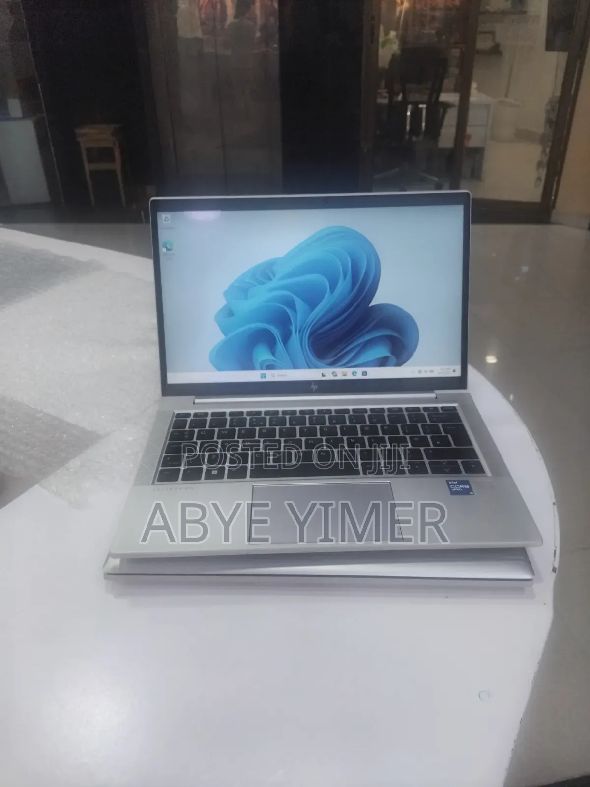 New Laptop HP EliteBook 830 G8 16GB Intel Core i5 SSD 512GB