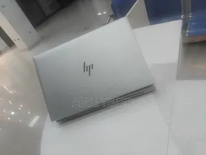 New Laptop HP EliteBook 830 G8 16GB Intel Core i5 SSD 512GB