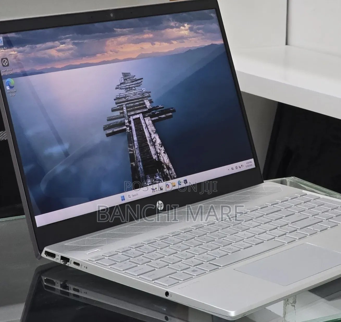 New Laptop HP Pavilion 15 8GB Intel Core i7 SSD 256GB