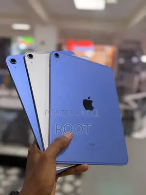 New Apple iPad 10.2 (2021) 64 GB Blue