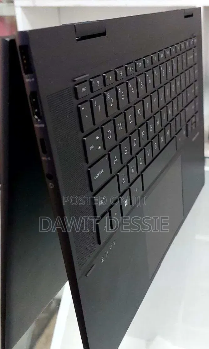 New Laptop HP Envy x360 24GB AMD Ryzen 7 SSD 512GB