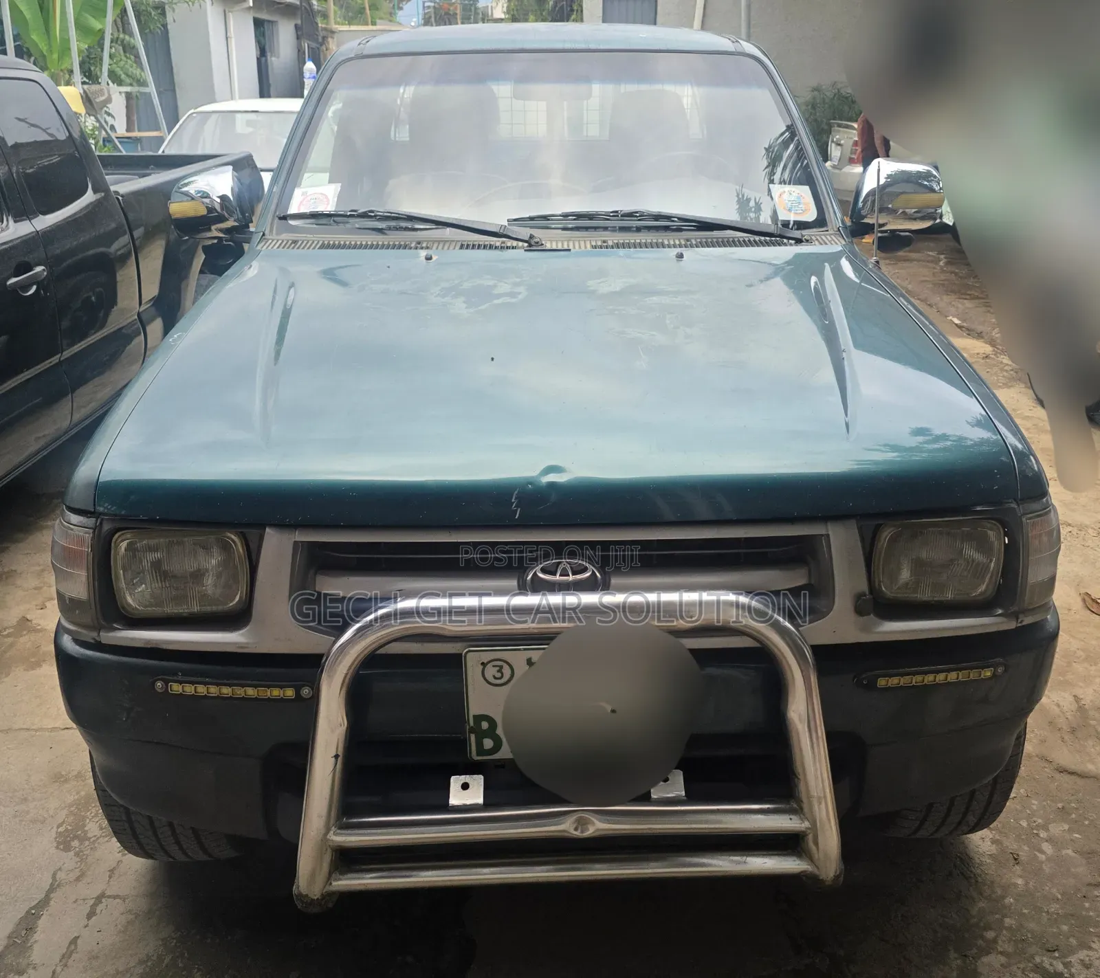 Toyota Hilux 2000 Green