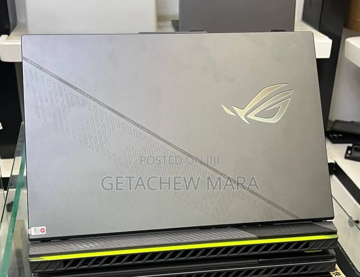 New Laptop Asus ROG Strix G15 16GB Intel Core i7 SSD 1T
