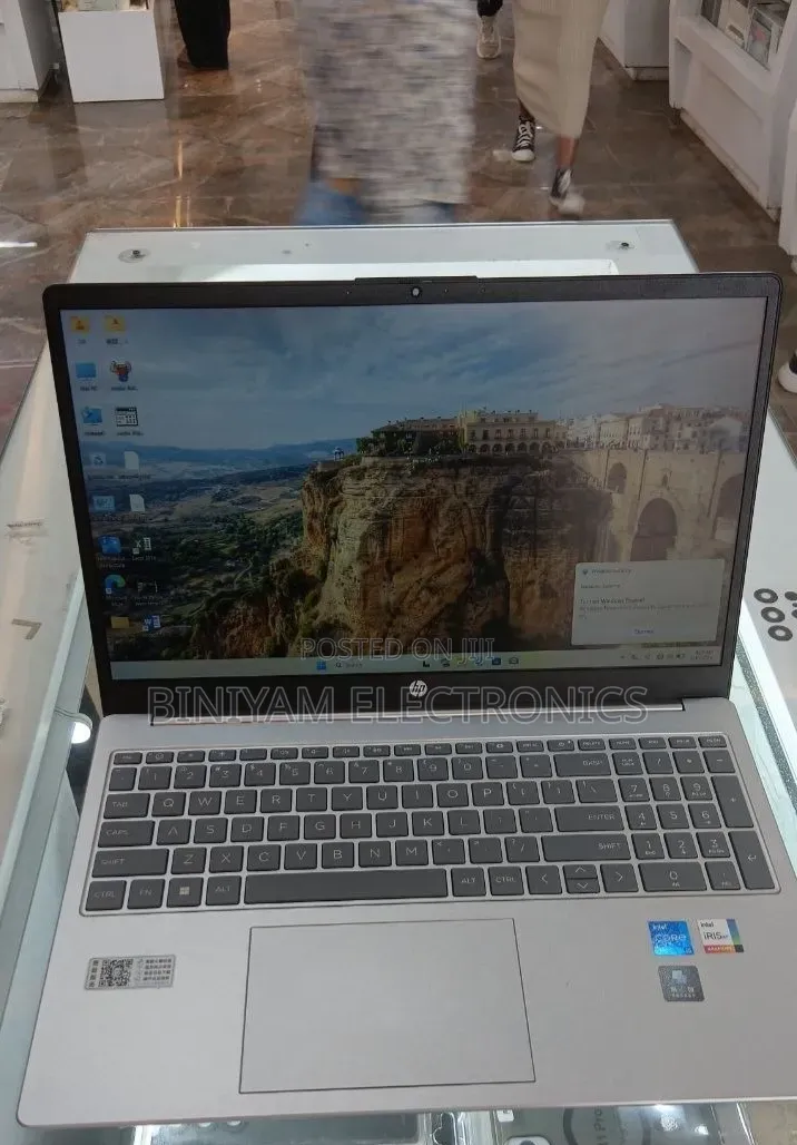 New Laptop HP Stream Notebook 16GB Intel Core i5 SSD 1T