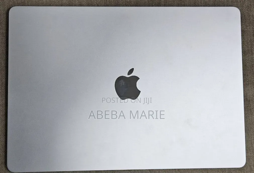 New Laptop Apple MacBook Air 2024 M3 8GB Apple M3 SSD 512GB