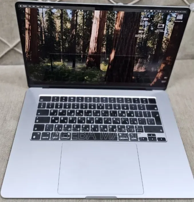 New Laptop Apple MacBook Air 2024 M3 8GB Apple M3 SSD 512GB