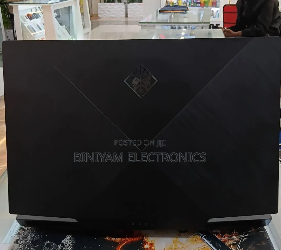 New Laptop HP Omen 17 16GB Intel Core i7 SSD 512GB
