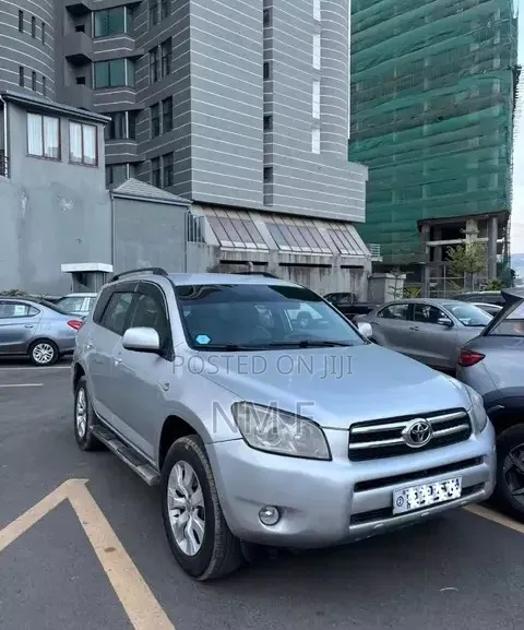 Toyota RAV4 2.4 2008 Silver