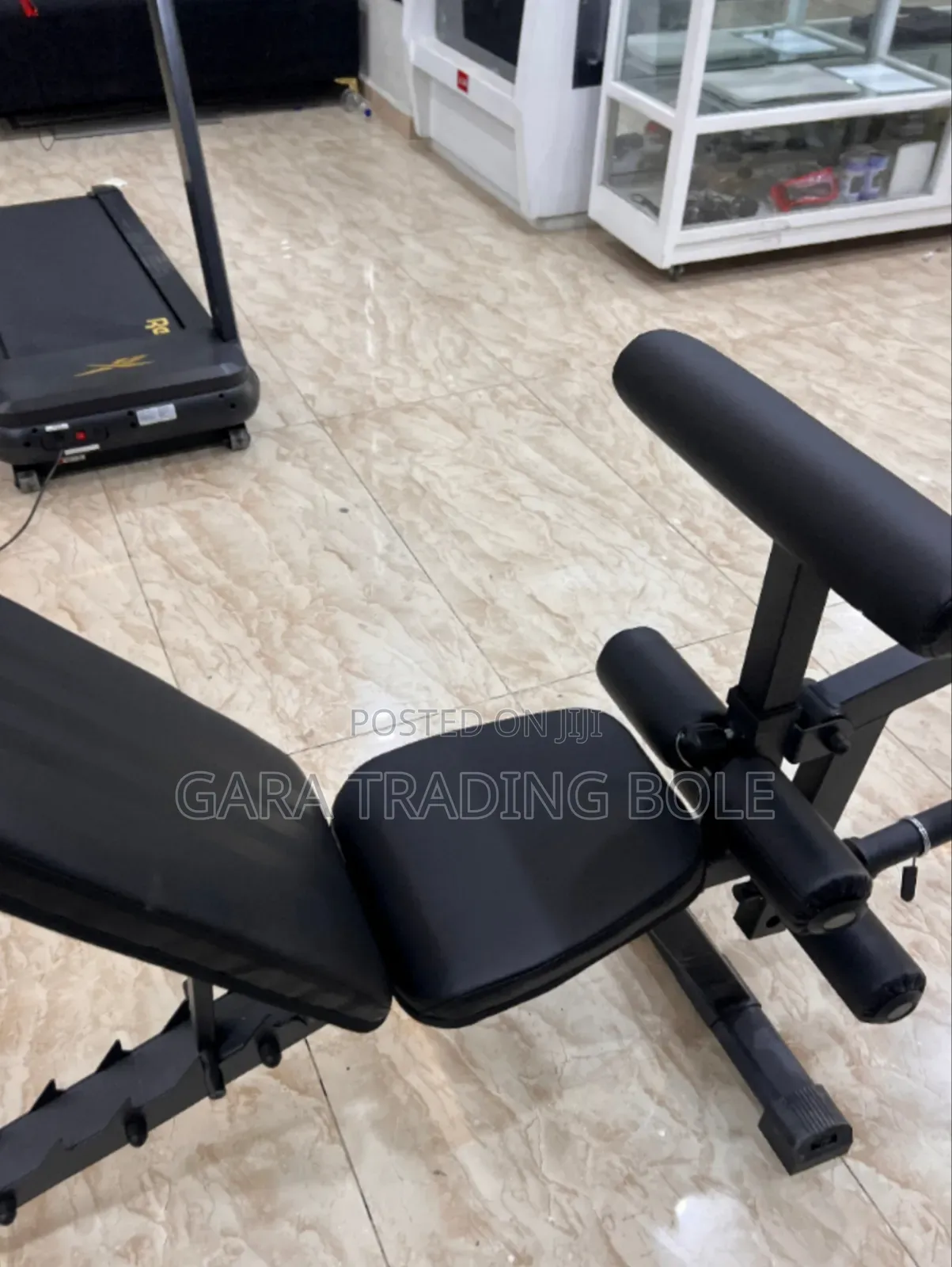 Benche With Leg Exercises