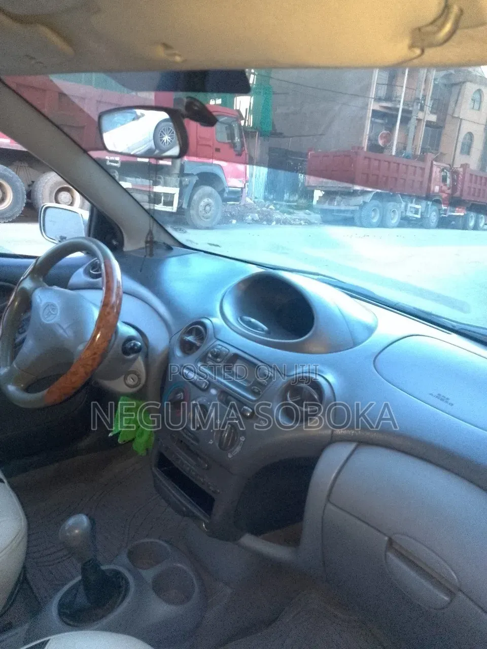 Toyota Yaris 2010 Silver