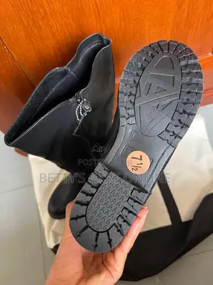 Boots From Usa Size 7 1/2