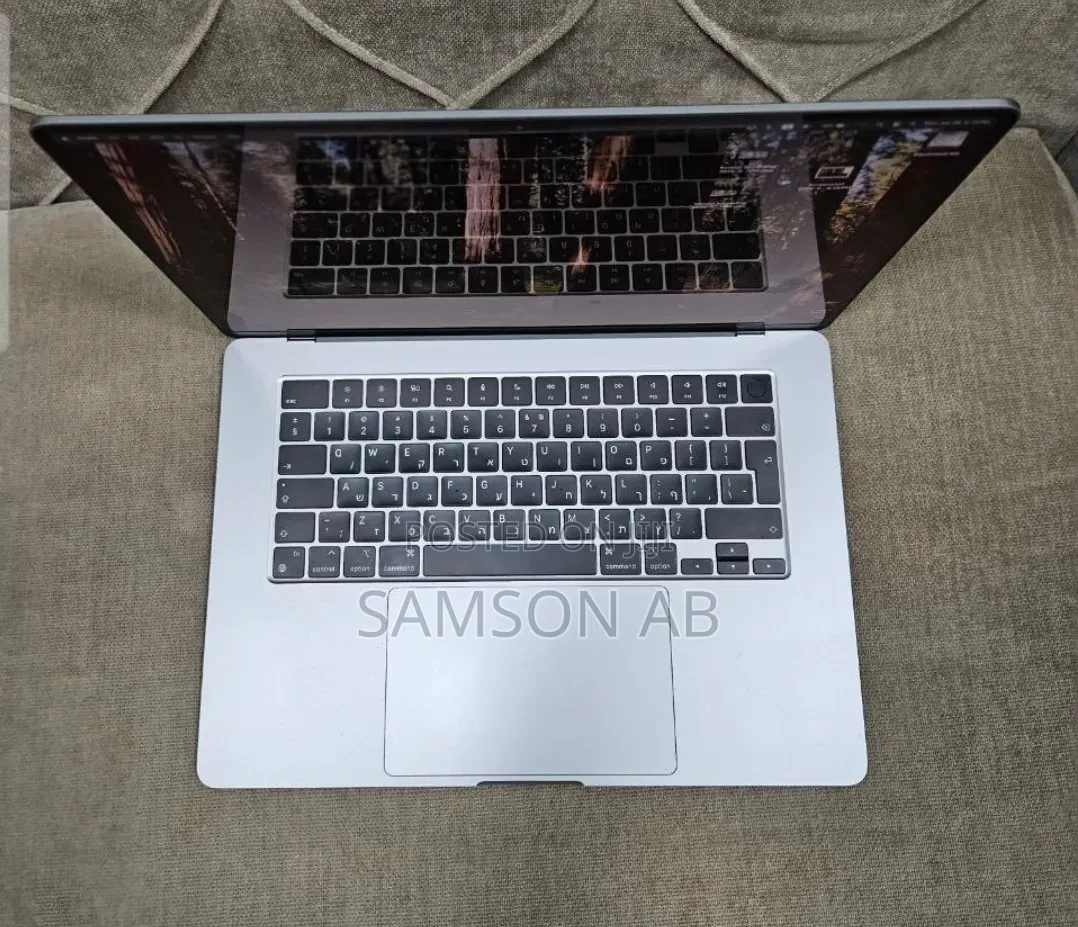 New Laptop Apple MacBook Air 2024 M3 8GB Apple M3 SSD 512GB
