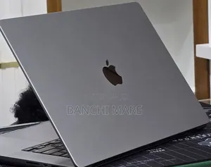 New Laptop Apple MacBook Pro 2021 M1 32GB Apple M1 Pro SSD 512GB