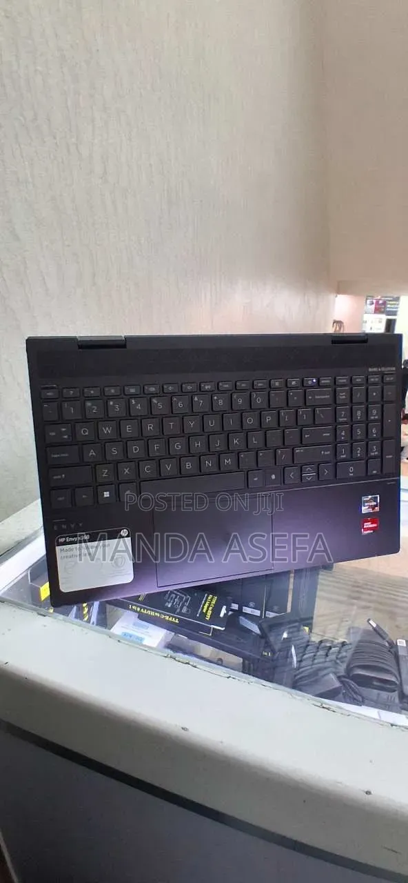 New Laptop HP Envy x360 24GB AMD Ryzen 7 SSD 512GB